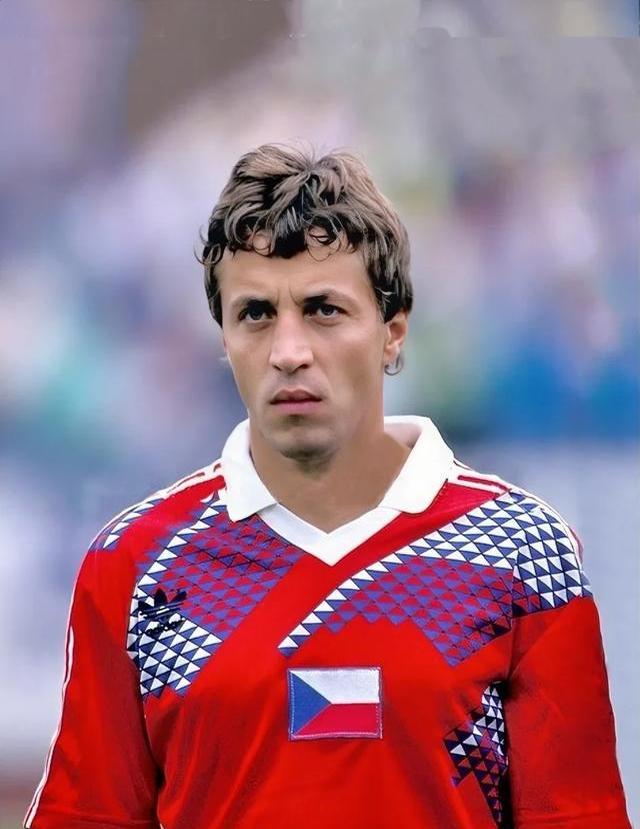 开云官方app入口-斯洛伐克队迎战德国，实力雄厚备战的简单介绍