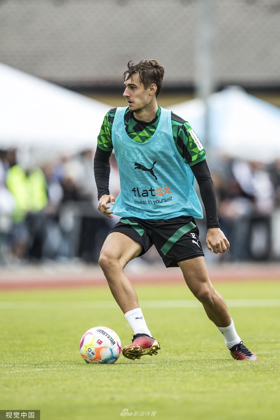 开云体育下载-门兴格拉德巴赫球员大放异彩的简单介绍