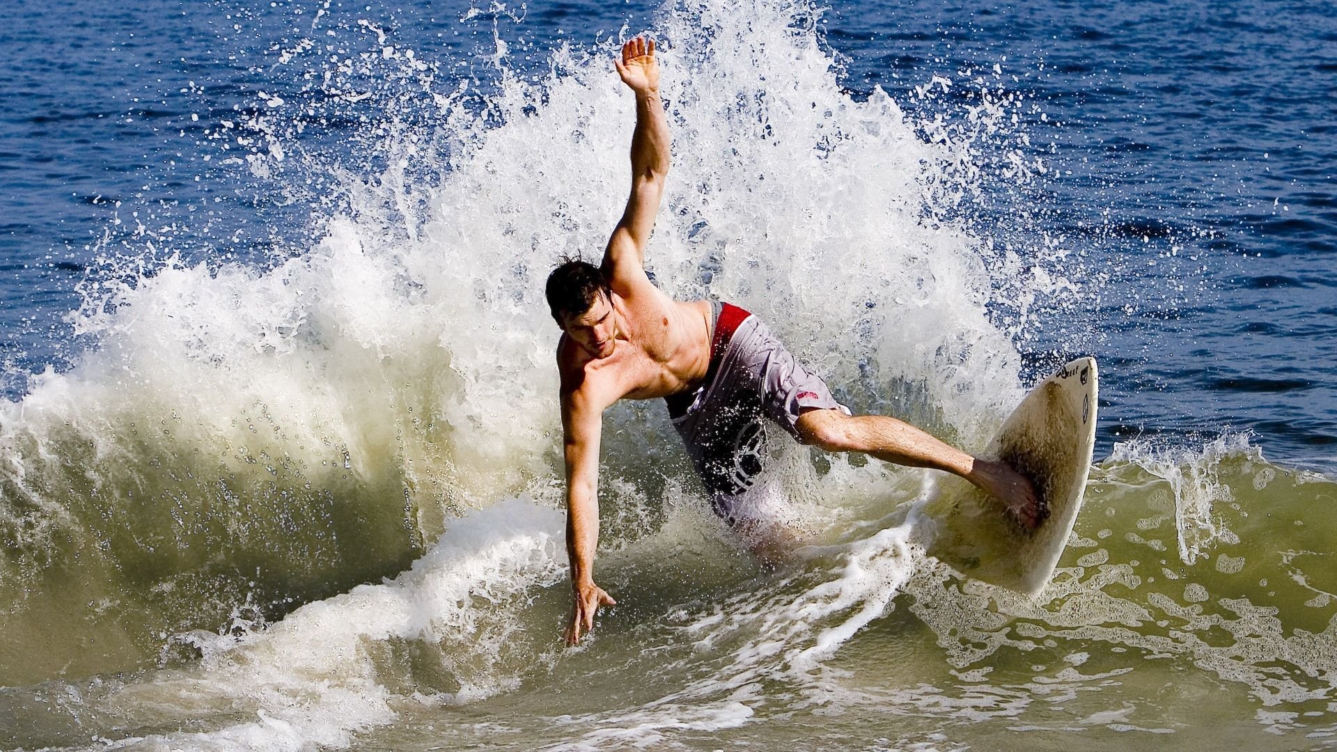 森林狼对阵深圳队，贝恩发挥堪称完美，诠释现代篮球的攻防艺术