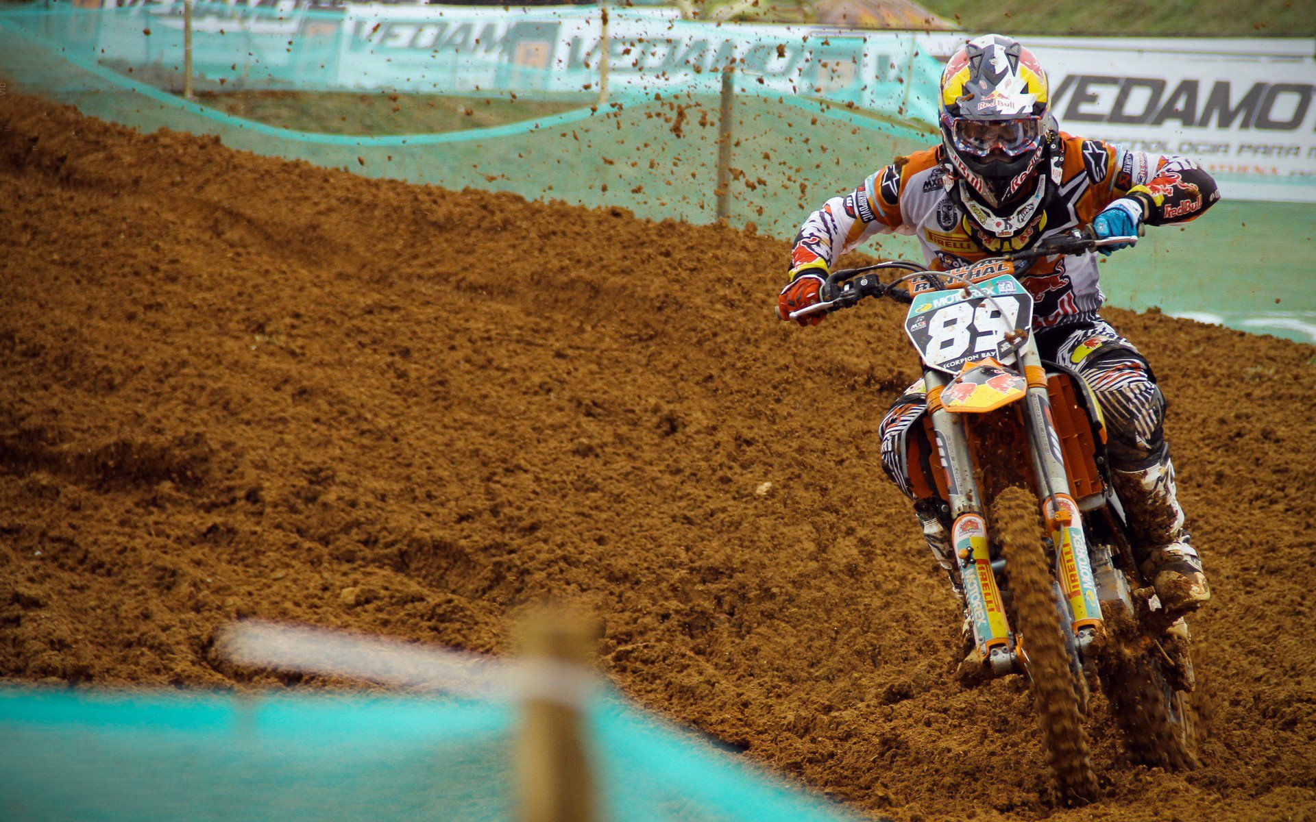 开云体育APP下载-戈贝尔持续制造杀伤，爵士速胜尼克斯，一场内线统治的战术解析