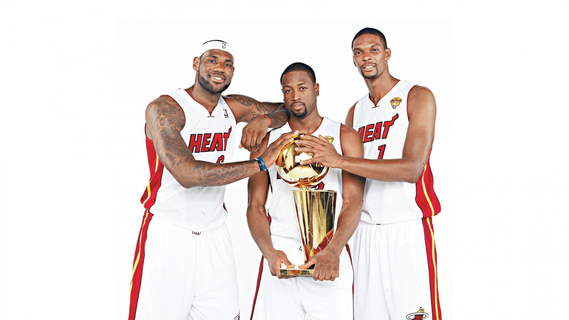 阿什拉夫一剑封喉，罗马绝杀拜仁，见证欧冠历史的决定性瞬间